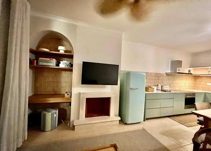 아파트 Piscina E Golf 알보르