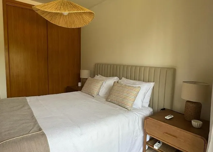 아파트 Piscina E Golf 알보르